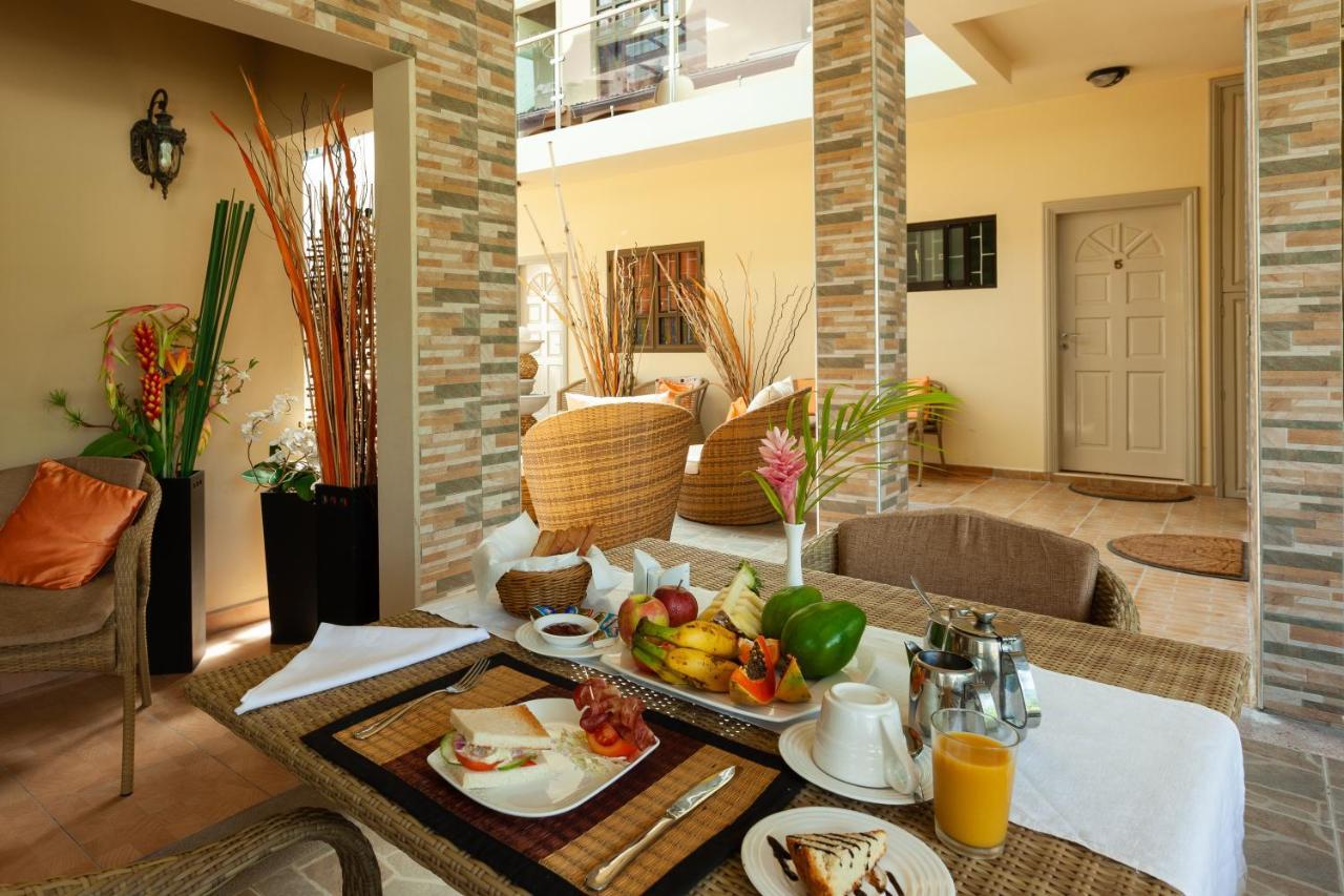 Chez Bea Luxury Villa Baie Sainte Anne Luaran gambar